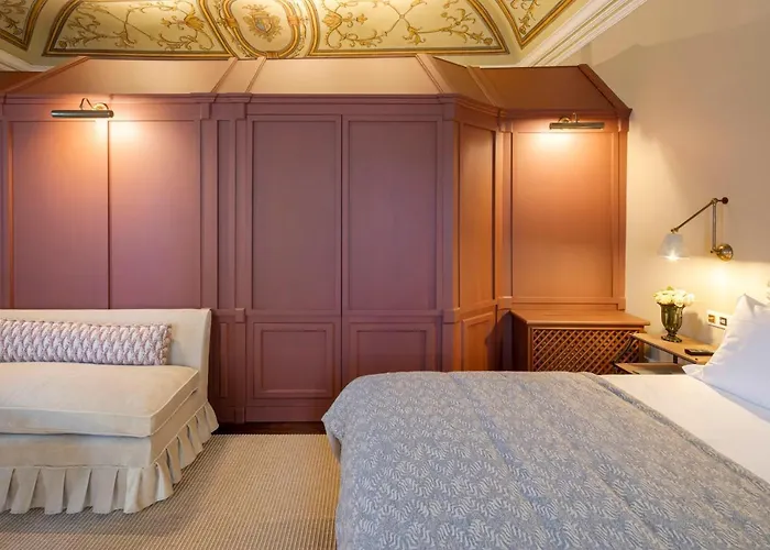 Valverde & - Relais & Chateaux 5*